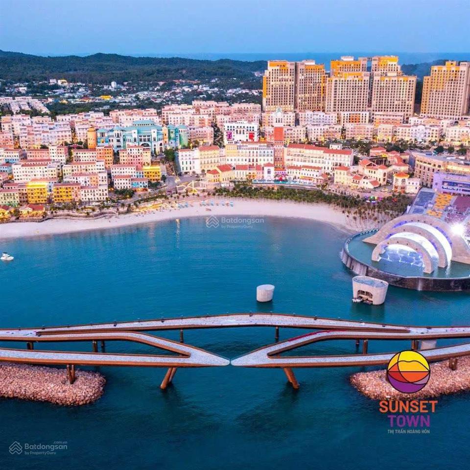 Căn góc, view biển 5 tầng, mái bằng, giá 11 tỷ, ngắm trọn cầu hôn view biển, 0365 729 ***
