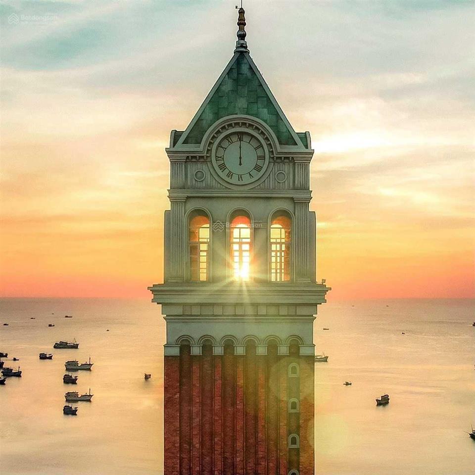 Căn góc, view biển 5 tầng, mái bằng, giá 11 tỷ, ngắm trọn cầu hôn view biển, 0365 729 ***