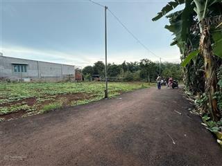 Đất sau chợ long phước, cách 500m. dt 8x25m tc 80m đường nhựa 5m.