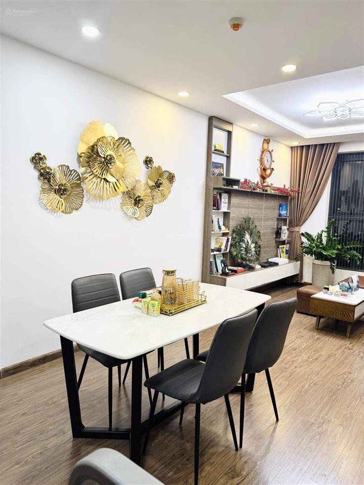 Chính chủ mình cho thuê chung cư 2 ngủ quận hoàng mai tại eco lake view 32 đại từ đầy đủ đồ 11tr
