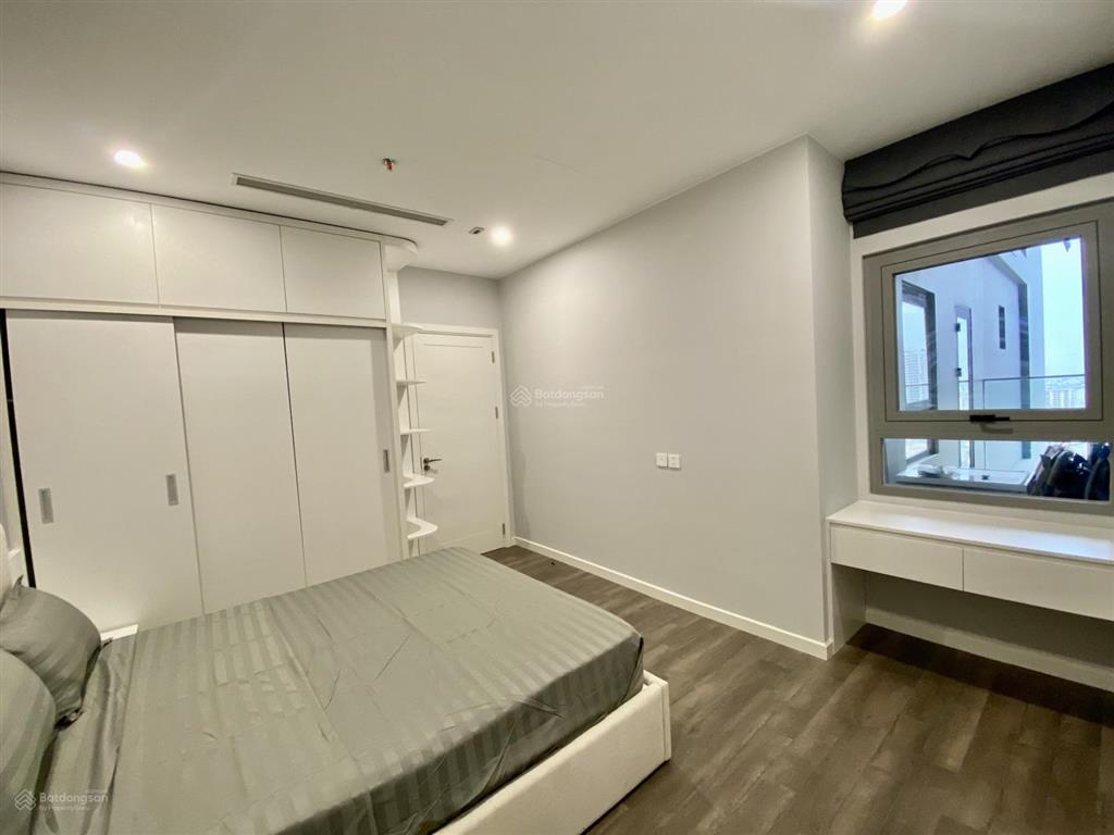 Gia đình tôi cho thuê căn góc 3 ngủ 106m2 tại chung cư eco lake view 32 đại từ quận hoàng mai