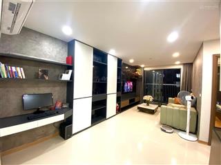 Chính chủ cho thuê căn hộ 2 ngủ , 2 vệ sinh full đồ và dv4 vào ở luôn đc