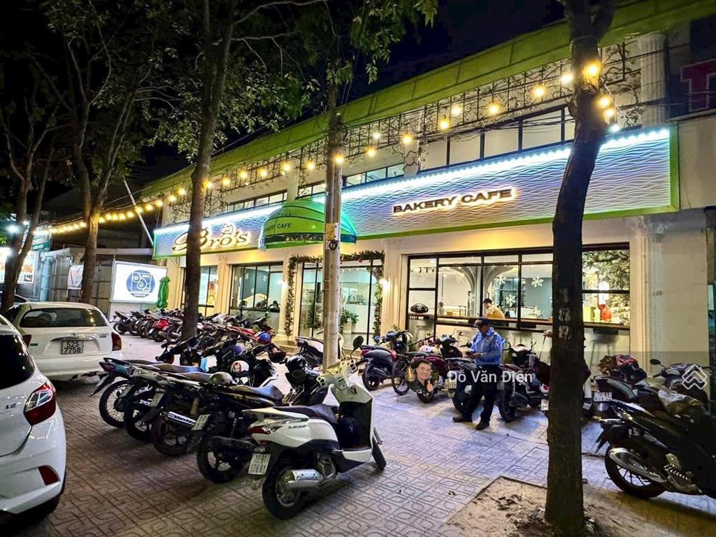 Cho thuê nhà mặt phố giảng võ, 100 triệu, 400m2, hàng hiếm tại ba đình, hà nội