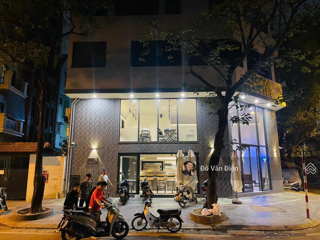 Độc quyền cho thuê nhà mặt phố đội cấn 80m mặt tiền 8m , gọi em luôn kẻo lỡ mặt bằng đẹp !