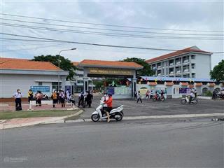 Đất 6*38m mặt tiền đối diện trường học và ubnd