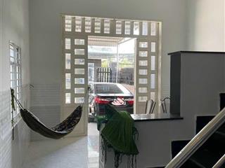 Bán nhà 1 trệt 1 lầu và 4 căn trọ gần ngay cmt8  0909 036 ***