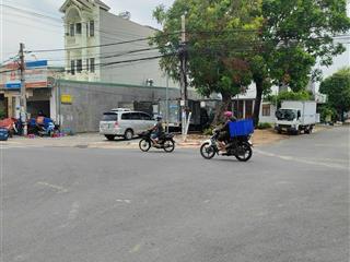 Lô góc kdc thuận giao 10*30m,  0909 036 ***