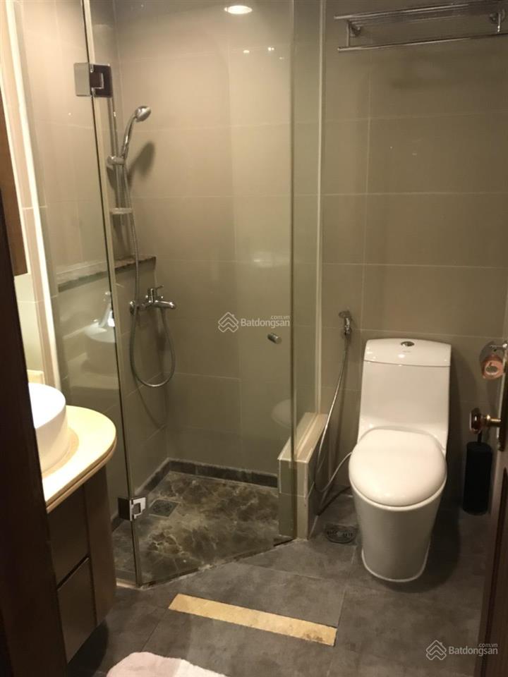 Cho thuê căn hộ 2pn saigon pearl view đẹp lung linh giá 18tr/th.  em minh 0914 103 ***