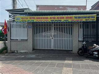 Chính chủ bán nhà c4 góc 3mt đường hoàng hoa thám