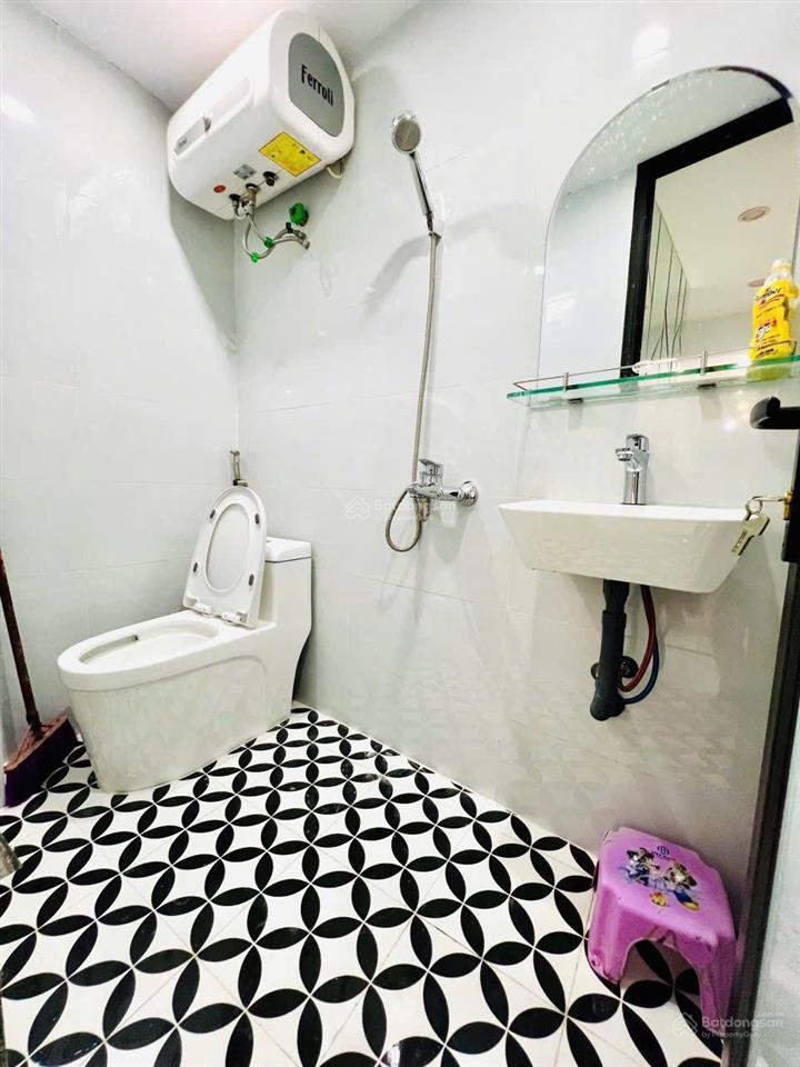 Tập thể quỳnh mai tầng 3 sổ 53,8m2 thực sử dụng 105m2 3n3 vskk chỉ 5.35 tỷ ở sướng hơn chung cư