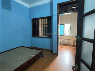 Cho thuê phòng trọ 40m2 giá tốt tại đường láng, đống đa, hà nội