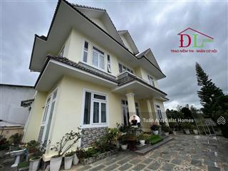 Bán biệt thự ngô tất tố đà lạt mặt tiền lớn sân vườn rộng đã hoàn công, 11 phòng, giá chỉ 17 tỷ