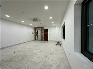 Cho thuê nhà mặt phố hàng bồ 120m2x2t, mặt tiền 5m thông sàn, nhận nhà ngay, cho 1 tháng sửa chữa