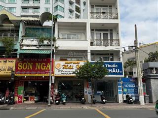 Cho thuê nhà mặt tiền nguyên căn 165 phổ quang p9 phú nhuận. vị trí kinh doanh sân uất