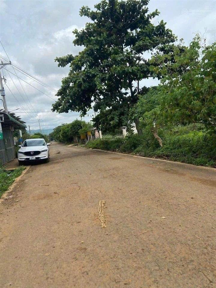 Bán đất mặt tiền kinh doanh, buôn bán. dt 333m2, thổ cư 150 m2, giá 1,9 tỷ, đức trọng, lâm đồng
