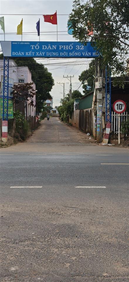 Bán đất nền 430 m2 tại liên nghĩa, đức trọng, gần ql20 chỉ 100m, thổ cư 200m2, giá rẻ chỉ 4 tỷ