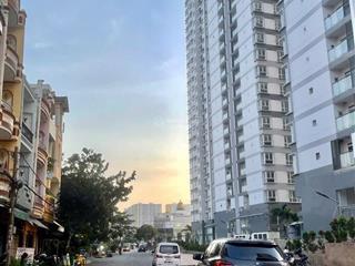 Bán đất kho chành 280 m2 sổ hồng đường 10m khu bình phú, quận 6