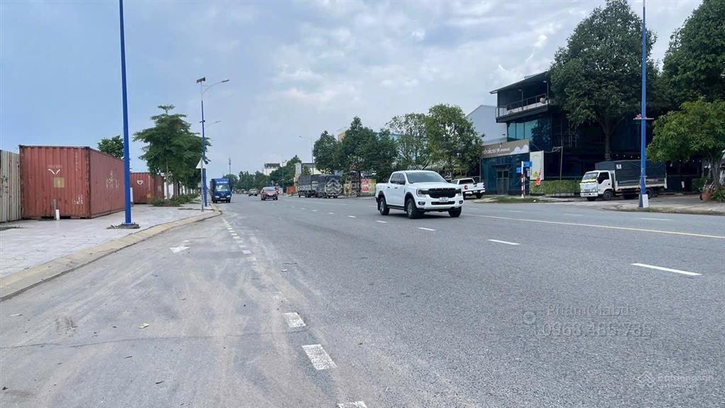 Giáp chủ bán dãy trọ mt đường n4 (võ văn kiệt) tđc, kp 1 phường, bình dương