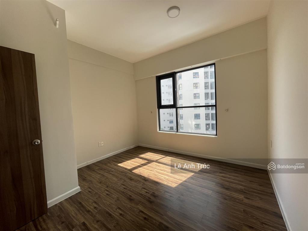 Chuyển công tác cần bán căn 78m2 mp678. giá chỉ 4tỷ5. sổ sẵn. có nội thất.  0906 783 ***