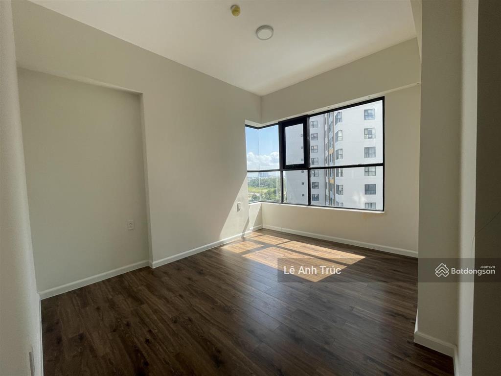 Chuyển công tác cần bán căn 78m2 mp678. giá chỉ 4tỷ5. sổ sẵn. có nội thất.  0906 783 ***