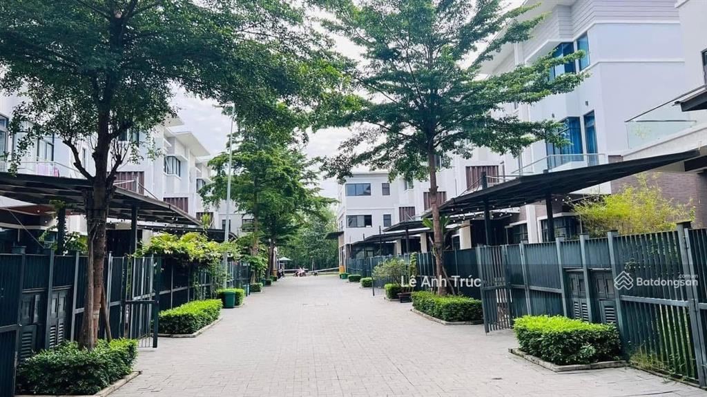 Chính chủ cần bán nhà phố mizuki park. an ninh 24/24. giá tốt. sổ sẵn. xem nhà gọi 0906 783 ***