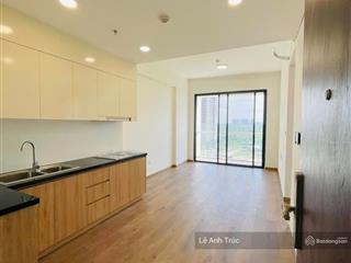 Cần cho thuê căn 60m2 mizuki. có 2 máy lạnh, bếp, rèm. giá 9.5tr. block mới.  0906 783 ***