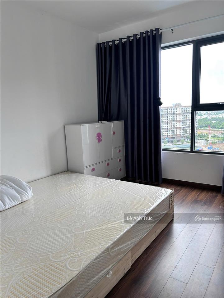 Cần cho thuê căn góc hướng mát. 79m2 mizuki. block mp678. giá 9.5tr.  0906 783 ***