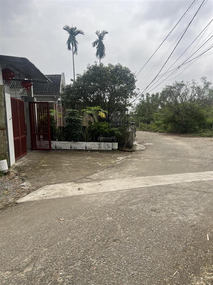 Bán nhanh lô đất lệ sơn nam gần chợ lệ trạch đường thông oto chạy vi vu