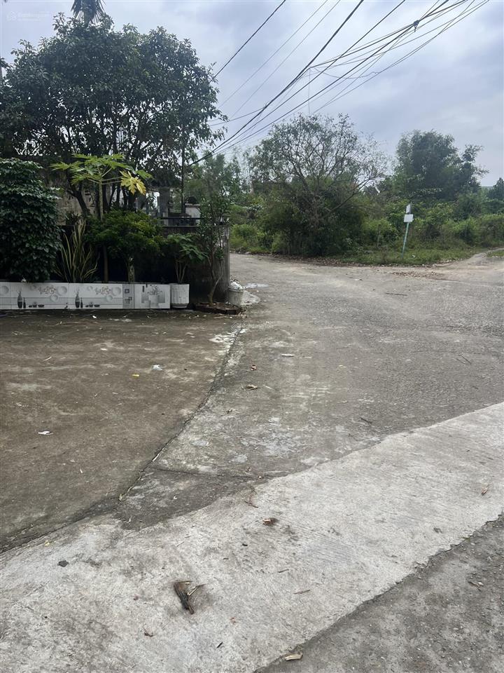 Bán nhanh lô đất lệ sơn nam gần chợ lệ trạch đường thông oto chạy vi vu