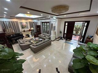 Biệt thự đẹp  giá tốt chỉ 59 tỷ tại thành phố giao lưu, 189m2 5 tầng mt 12m, kinh doanh, gần hồ