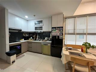 Rất hiếm bán căn góc 2pn, 2wc view đông tòa botanica premier giá 5,3 tỷ bao hết, nội thất đẹp