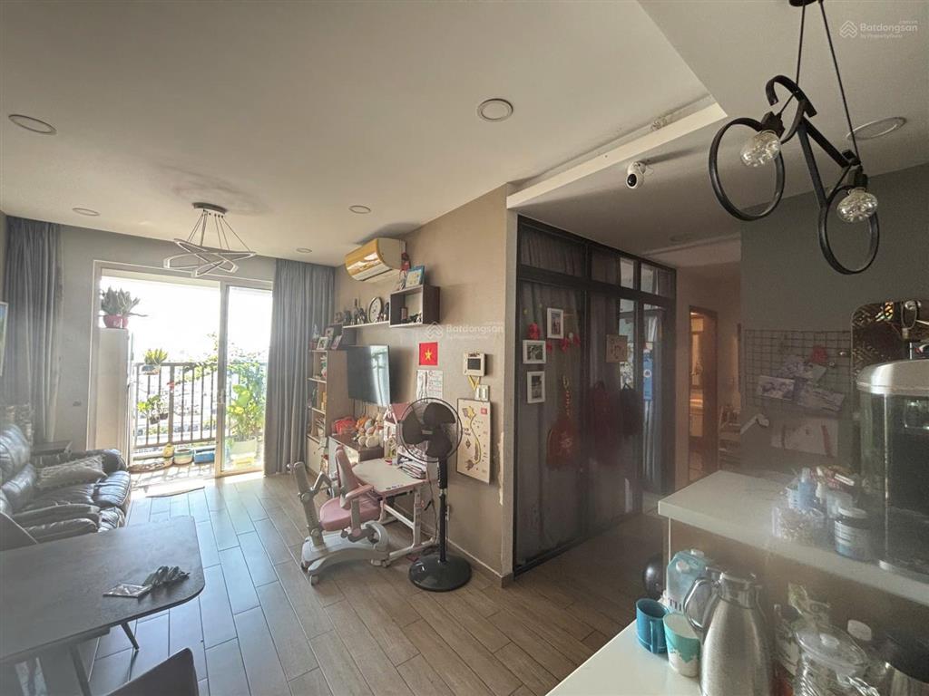 Cần bán nhanh 3 phòng ngủ 83m2 tòa orchard park view, 6,9 tỷ bao tiền ra sổ, giao nhà cơ bản