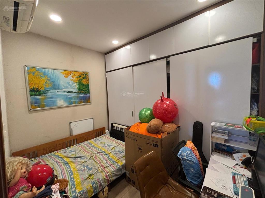 Cần bán nhanh 3 phòng ngủ 83m2 tòa orchard park view, 6,9 tỷ bao tiền ra sổ, giao nhà cơ bản