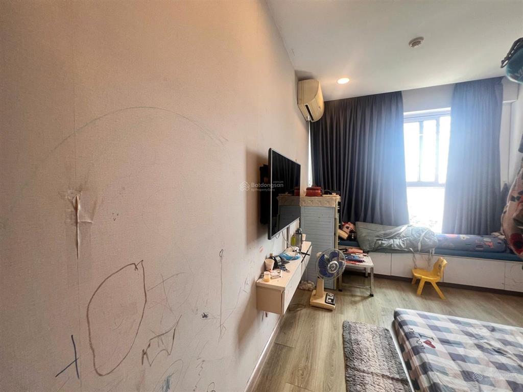 Cần bán nhanh 3 phòng ngủ 83m2 tòa orchard park view, 6,9 tỷ bao tiền ra sổ, giao nhà cơ bản