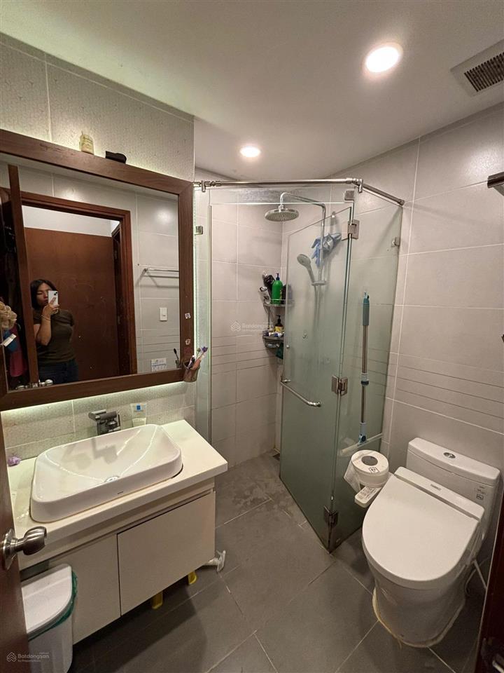 Cần bán nhanh 3 phòng ngủ 83m2 tòa orchard park view, 6,9 tỷ bao tiền ra sổ, giao nhà cơ bản