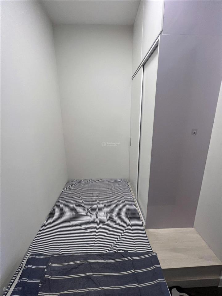 Nhà chính chủ bán căn hộ 2pn, 1wc chung cư golden mansion giá 4,1 tỷ nội thất đẹp, tầng cao