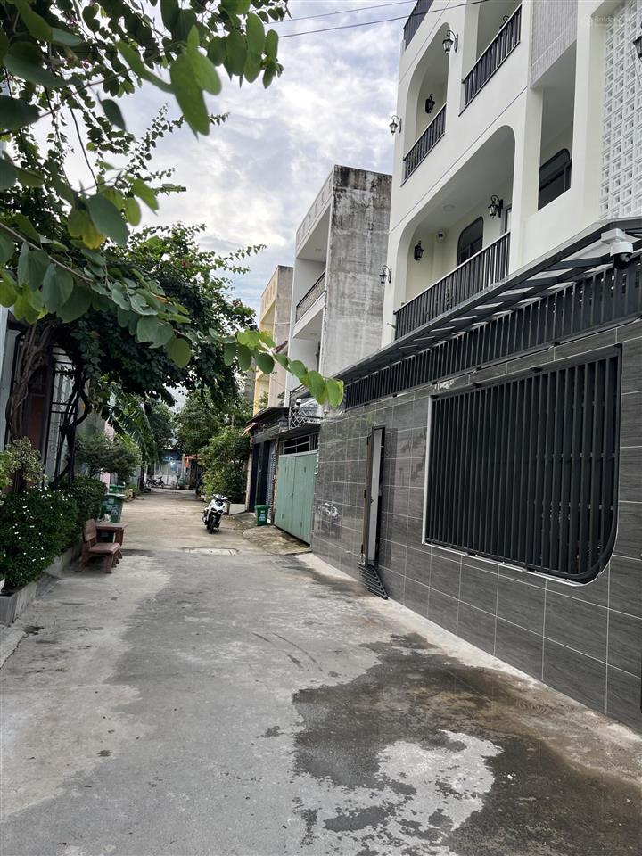 Gấp bán lô đất trong khu phân lô đồng bộ tăng nhơn phú a, 81m2 giá 7,5 tỷ