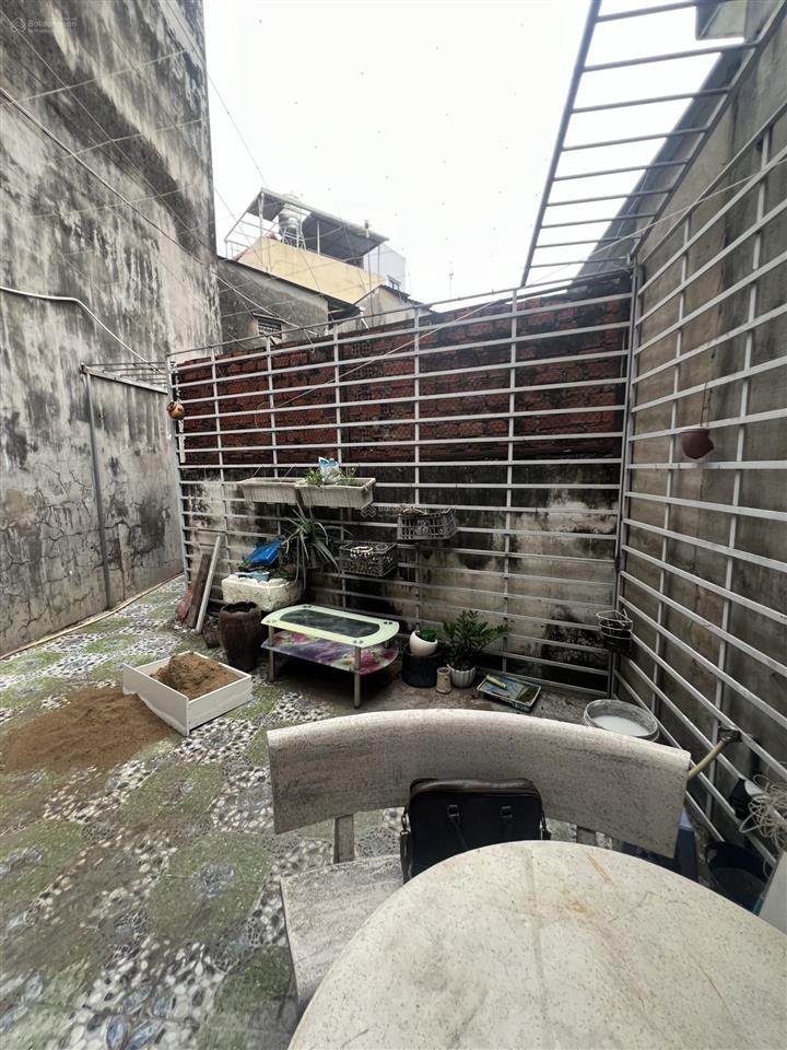 Gấp bán, linh tây, 82m2, nhà cấp 4, 2 phòng ngủ, 2wc, ngang 4,8m, giá chỉ 4,95 tỷ còn thương lượng