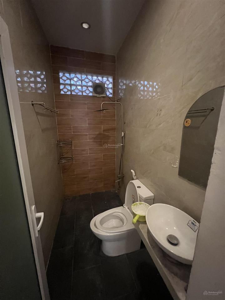 Gấp bán, linh tây, 82m2, nhà cấp 4, 2 phòng ngủ, 2wc, ngang 4,8m, giá chỉ 4,95 tỷ còn thương lượng