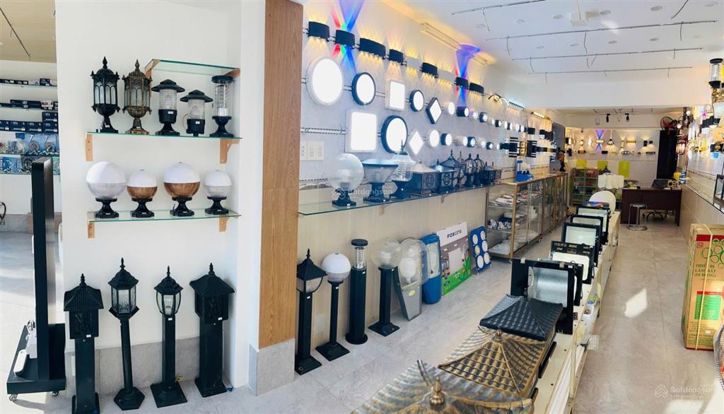 Bán căn liền kề ngang 7m vị trí đẹp  hiếm có trên trục đường trần hưng đạo 0834 961 ***
