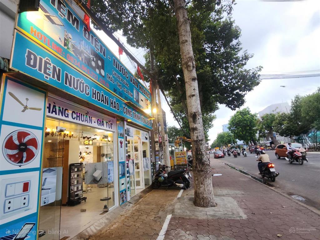 Bán căn liền kề ngang 7m vị trí đẹp  hiếm có trên trục đường trần hưng đạo 0834 961 ***