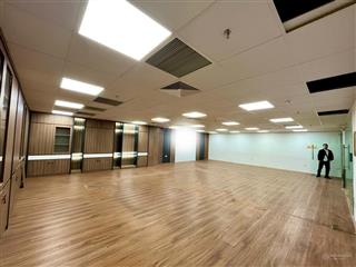 Cho thuê văn phòng tại 46 phố linh lang, ba đình. diện tích 25m2, tầng 2. giá 6 triệu/tháng