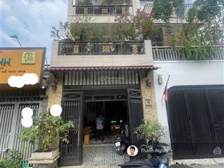 Bán gấp! nhà đối diện chợ long trường, 3 tầng 3pn, 3wc chỉ 4,x tỷ