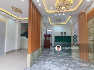 Siêu hiếm! bán gấp nhà mới 3 tầng 6,1x 10m nở hậu 7,1m hẻm thông ô tô ra lê văn thịnh, chỉ 8,x tỷ