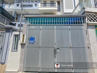 Hiếm! bán gấp nhà 3 tầng 4.2x18.8m 79m2, ô tô đậu trong nhà, hẻm thông chỉ 8.x tỷ
