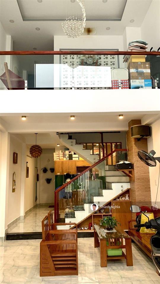 Nhà đẹp 3 tầng 4x13m 53m2 3pn, 2wc ngay chợ long trường chỉ 4.xx tỷ