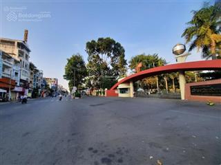 Quỹ đất đẹp hiếm  góc 2 mt bình phú q6  700m²  tiềm năng tăng giá cao. thích hợp xây building