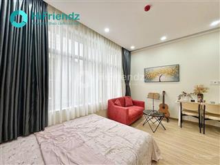 Bán tòa nhà 7 tầng  49 phòng đang khai thác, hđt 240 triệu/tháng, giá chỉ 35 tỷ trung tâm tân phú