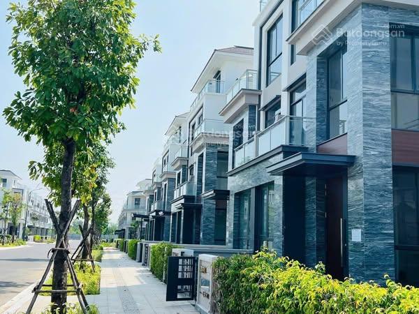 Bán biệt thự compound view sông quận 2 sd 300m2, giá chỉ từ 25 tỷ, sổ hồng công chứng ngay