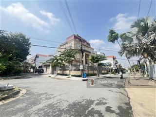 Bán nền đất biệt thự 248m2 ngay gần ga metro, khu hành chính q9, giá chỉ 18,5 tỷ. vị trí đẹp